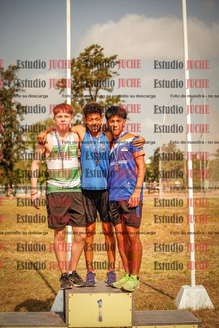 Fotos de algunos podios y extras del torneo