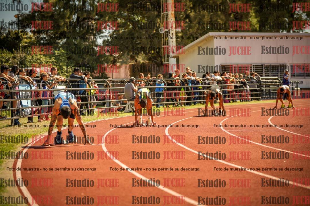 Fotos de los 400 m llanos de varones