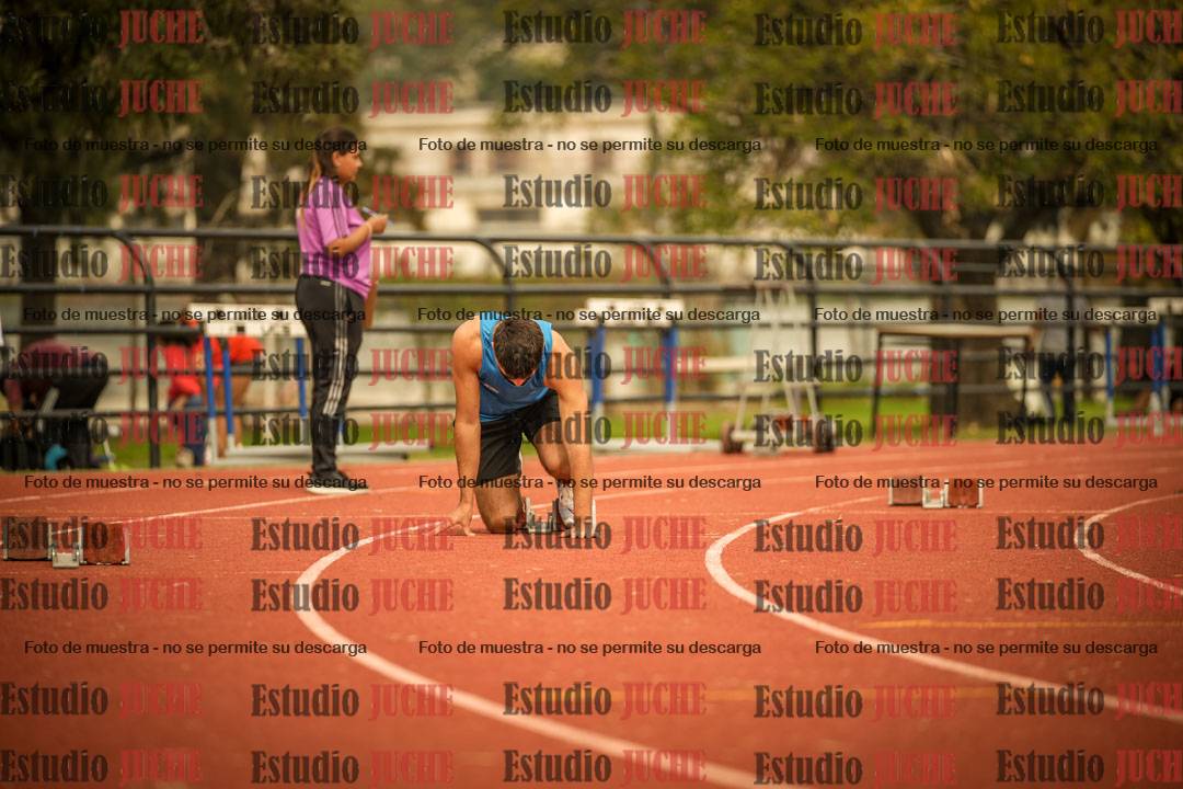 Fotos de los 200 m llanos de varones