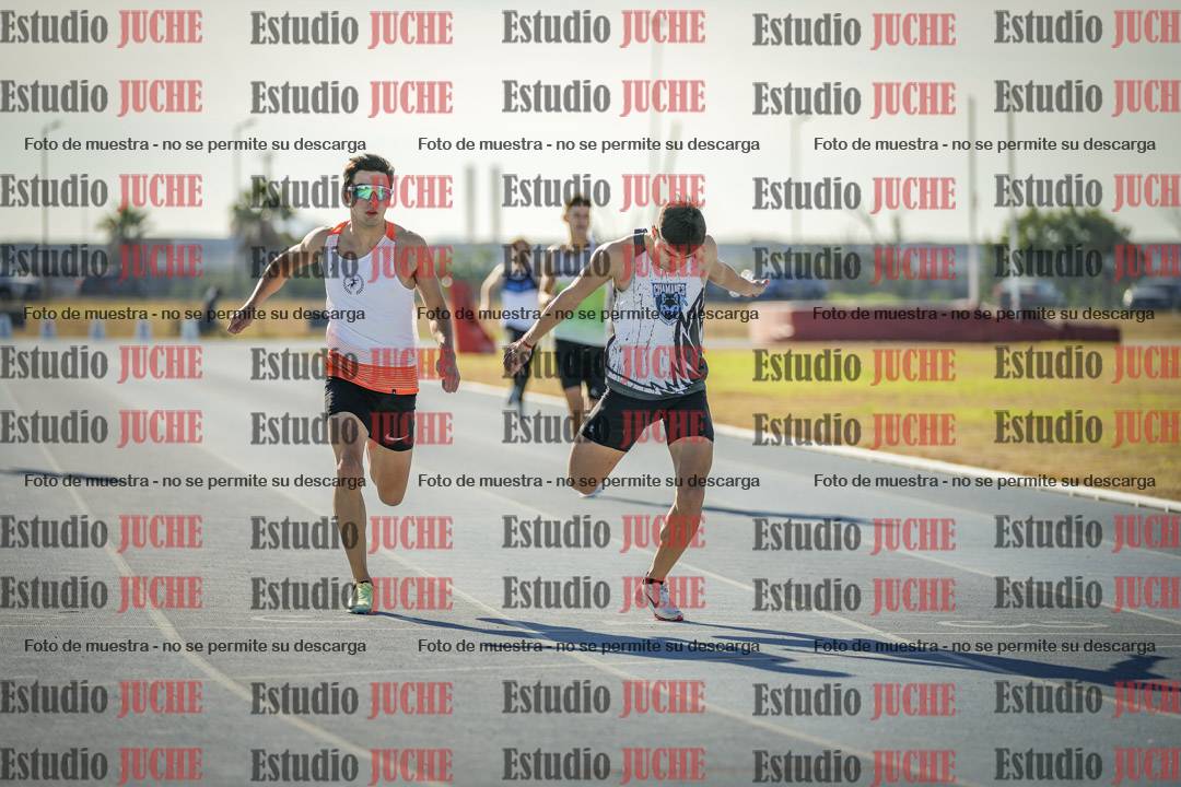 Fotos de los 400 m llanos de varones