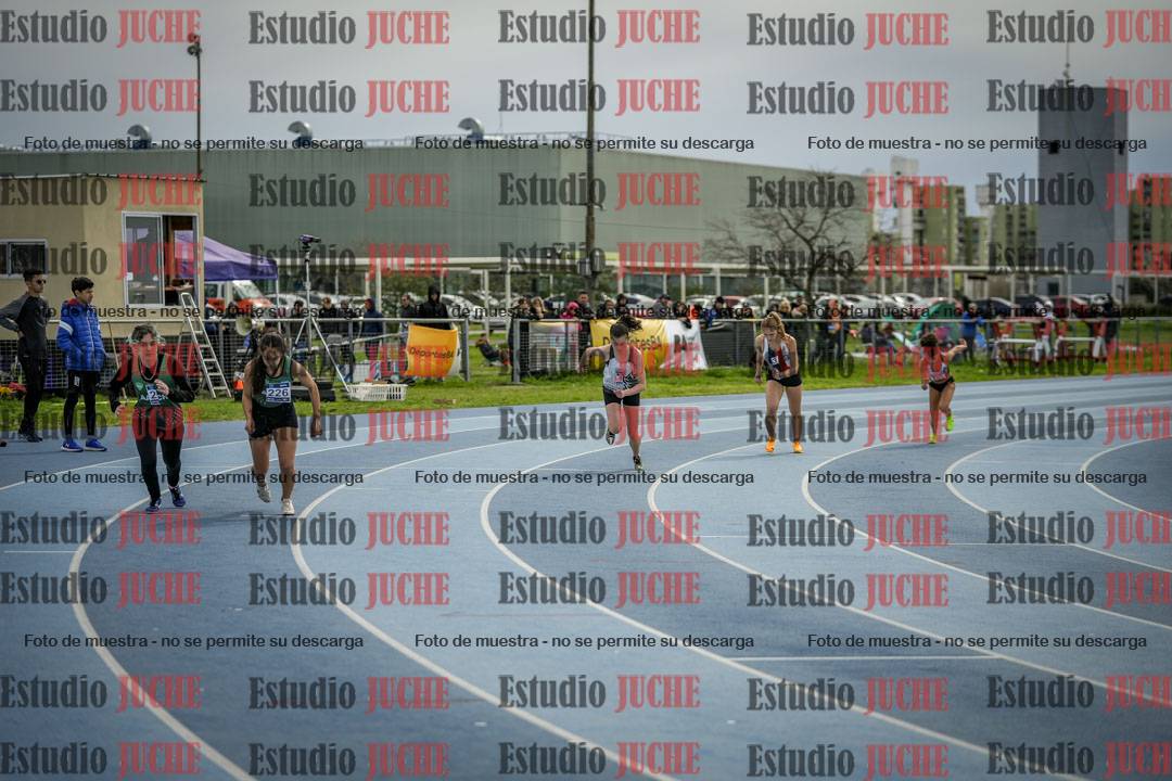 Fotos de los 800 m llanos de mujeres - U17