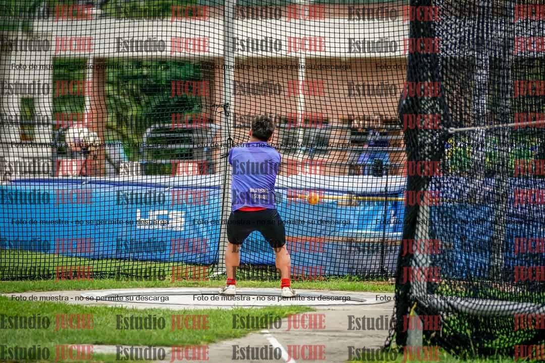 Fotos del lanzamiento de martillo de varones