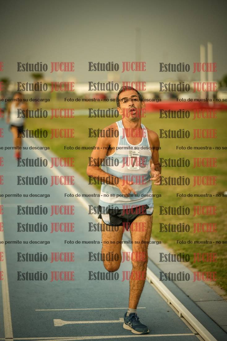 Fotos de los 1000 m llanos de varones
