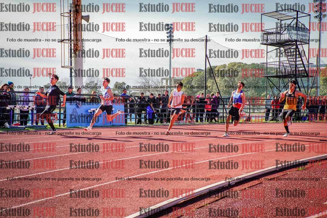 Fotos de los 200 m llanos de varones