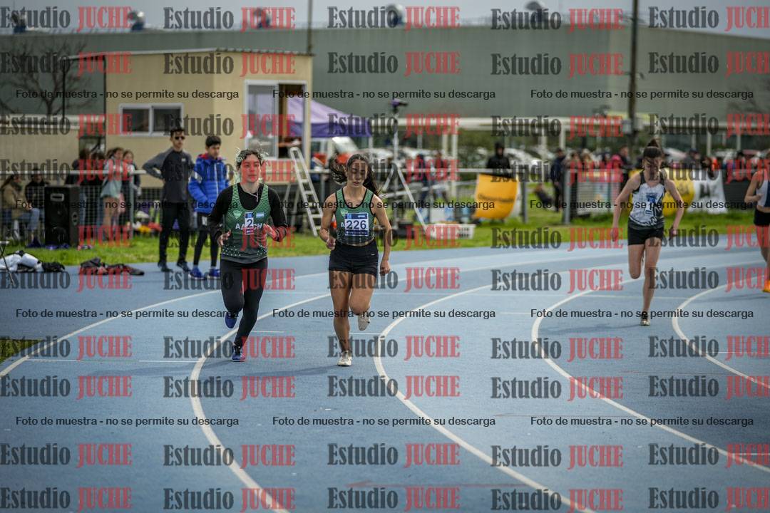 Fotos de los 800 m llanos de mujeres - U17