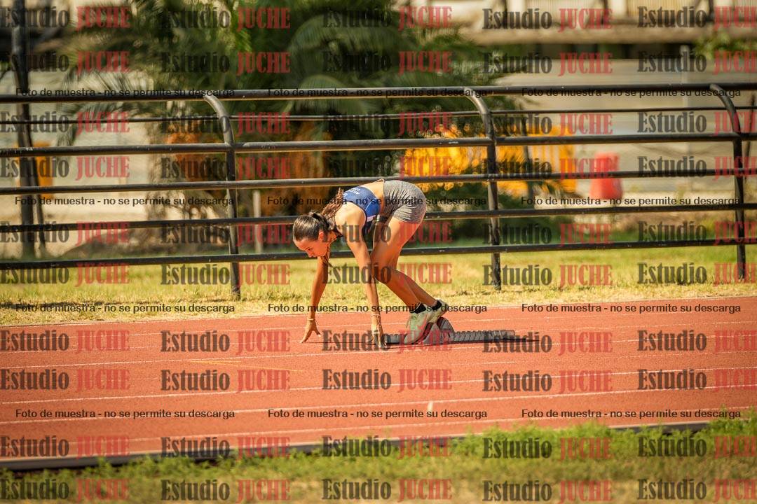 Fotos de los 295 m con vallas de mujeres