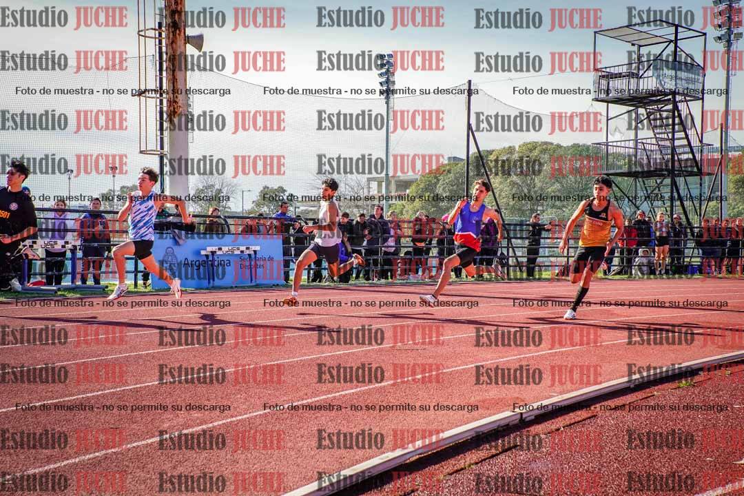 Fotos de los 200 m llanos de varones