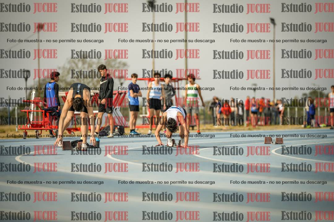 Fotos de los 200 m llanos de varones