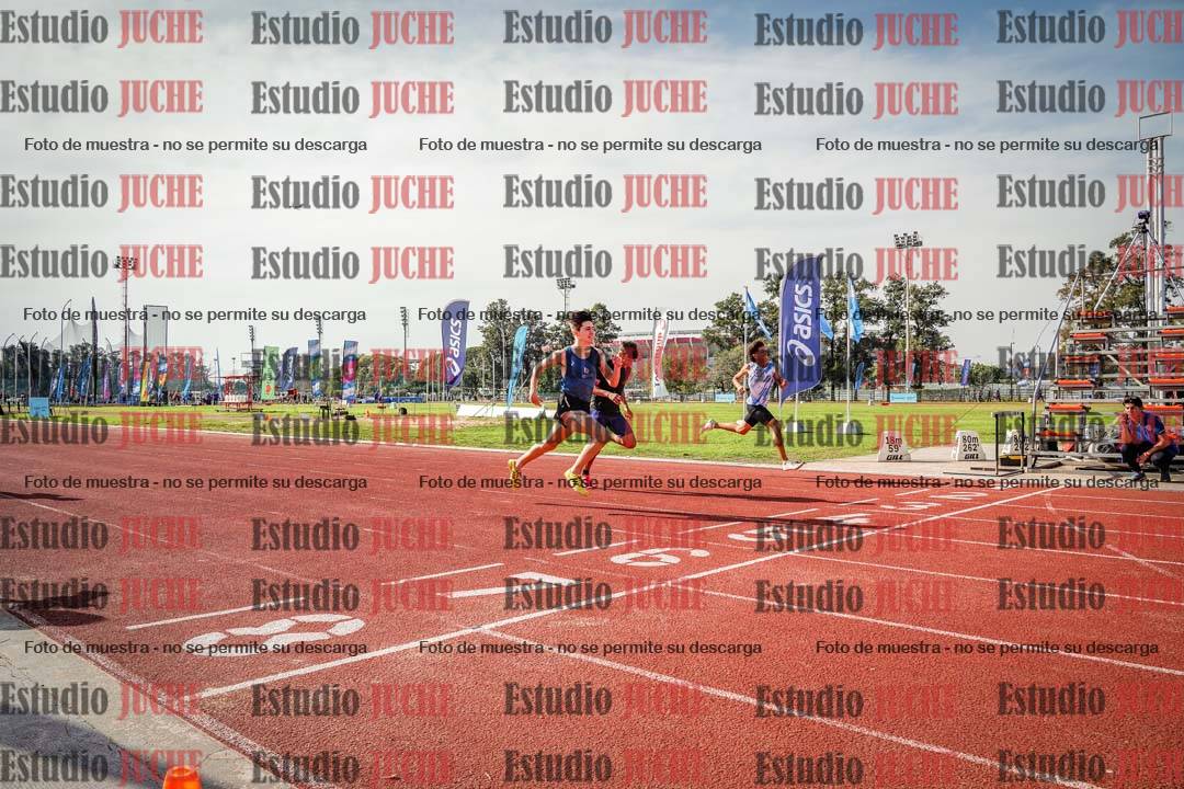 Fotos de los 400 m llanos de varones