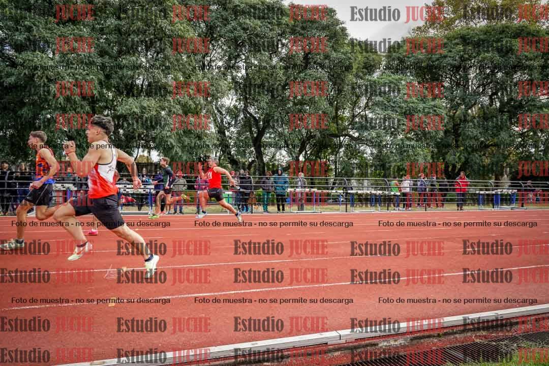 Fotos de los 100 m llanos de varones
