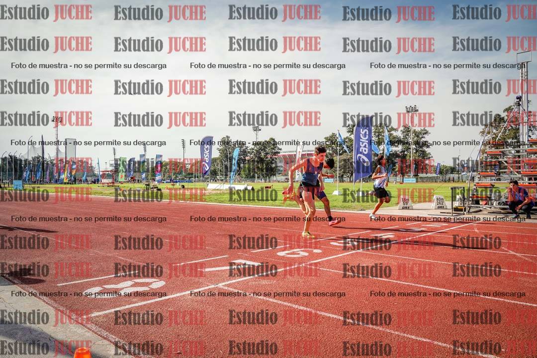 Fotos de los 400 m llanos de varones