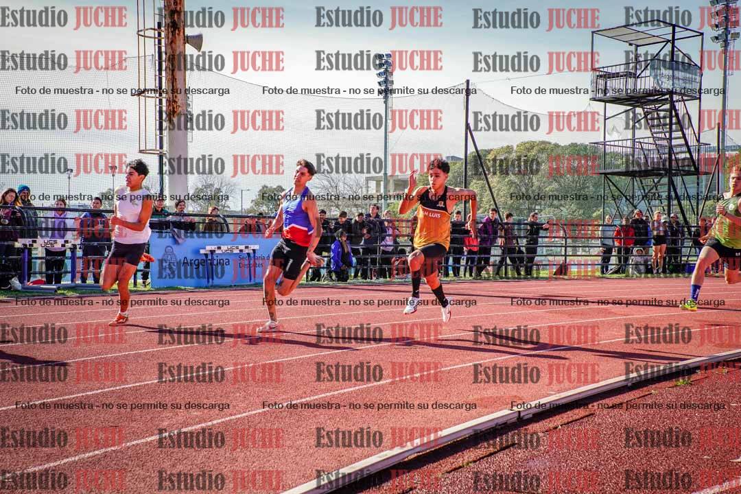 Fotos de los 200 m llanos de varones