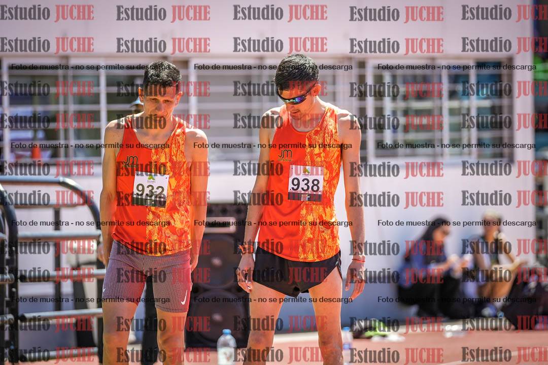 Fotos de los 800 m llanos de varones