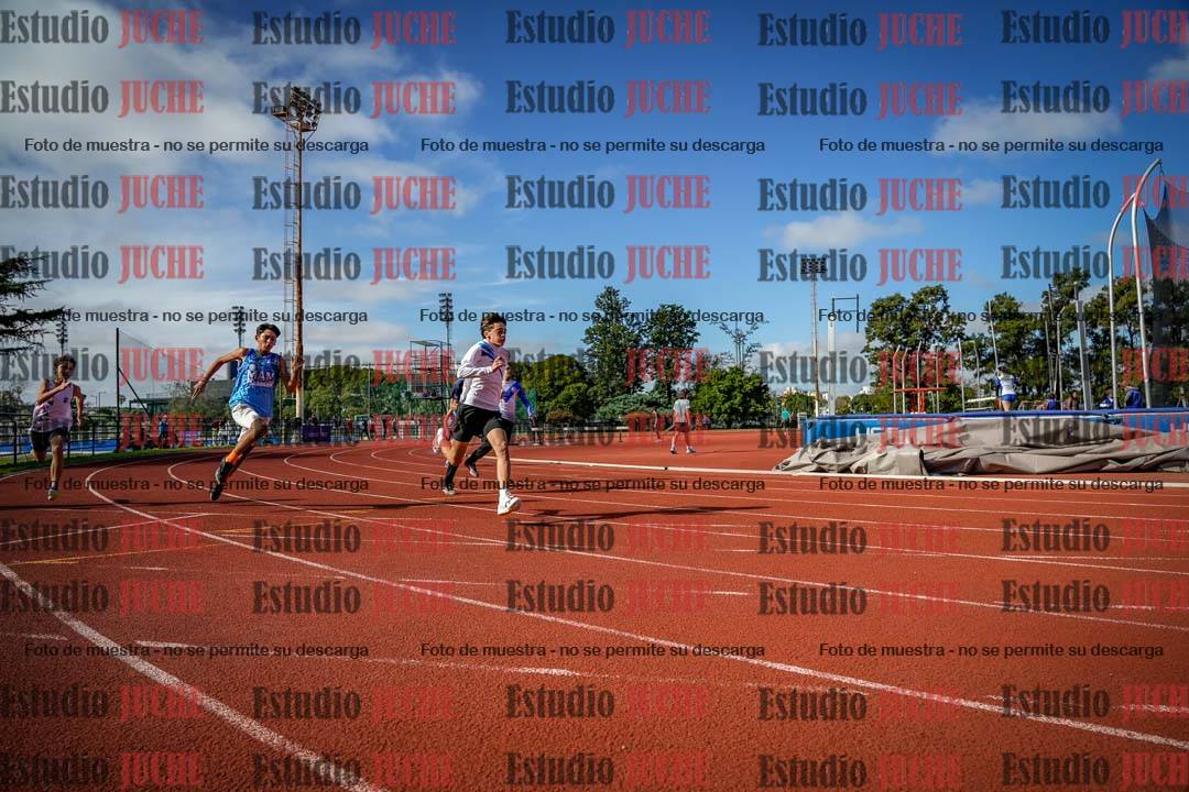Fotos de los 150 m llanos de varones