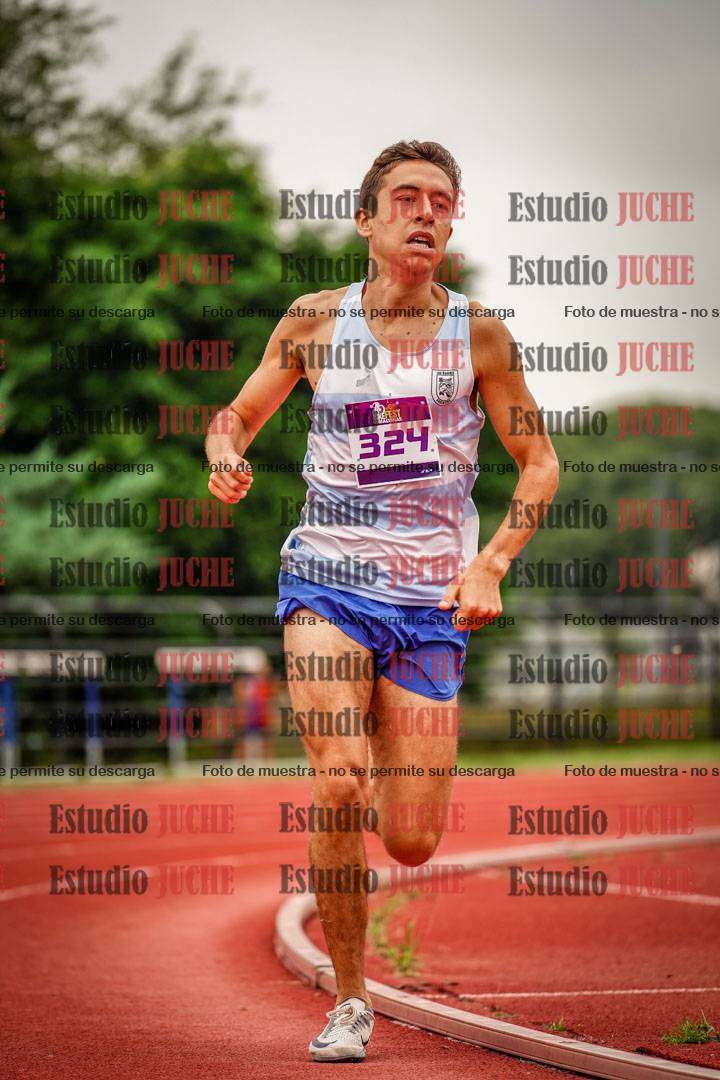 Fotos de los 800 m llanos de varones