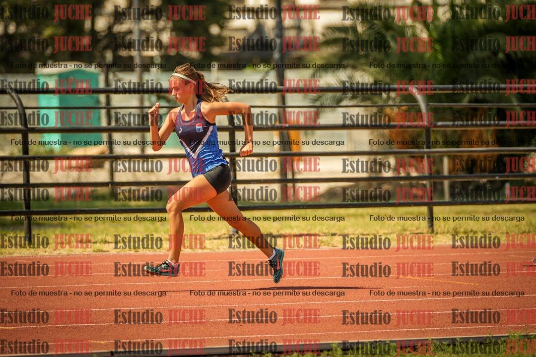Fotos de los 295 m con vallas de mujeres