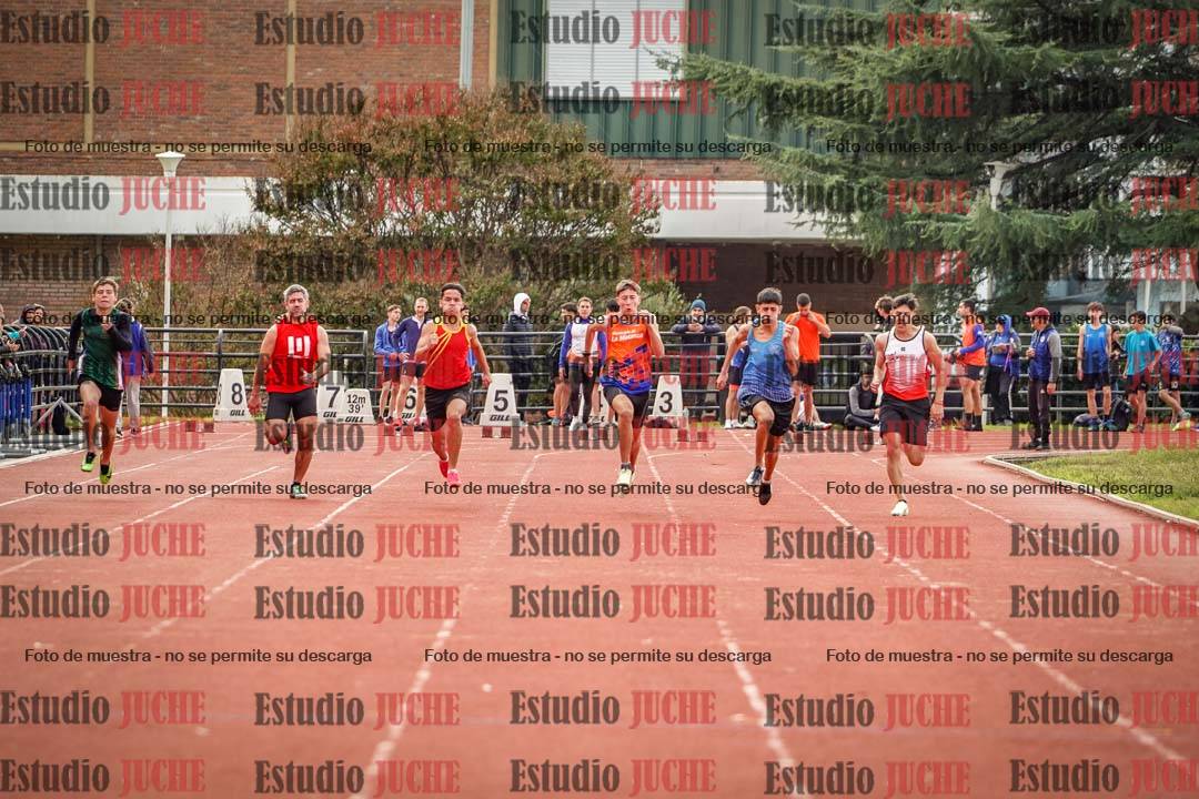 Fotos de los 100 m llanos de varones