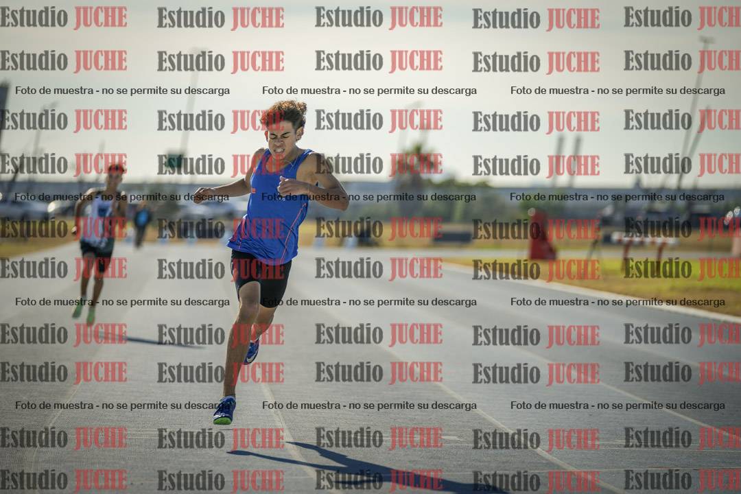 Fotos de los 400 m llanos de varones