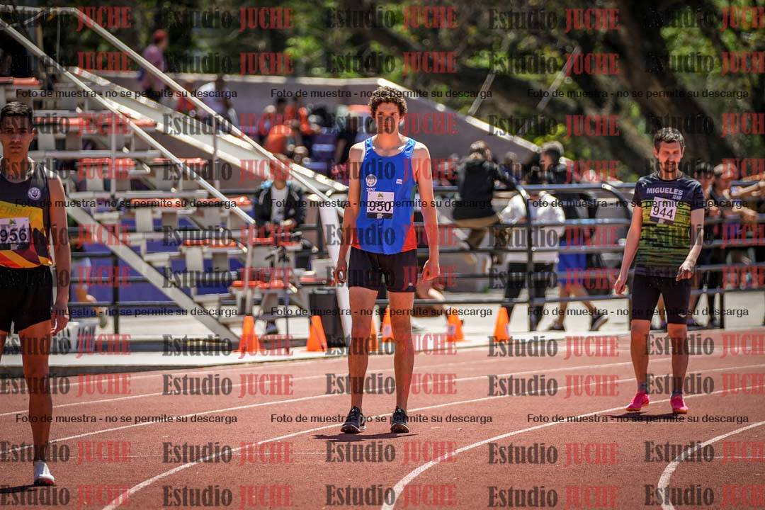 Fotos de los 800 m llanos de varones