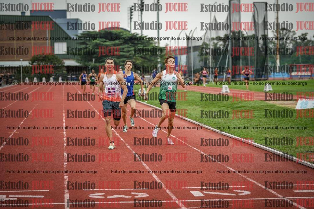 Fotos de los 800 m llanos de varones