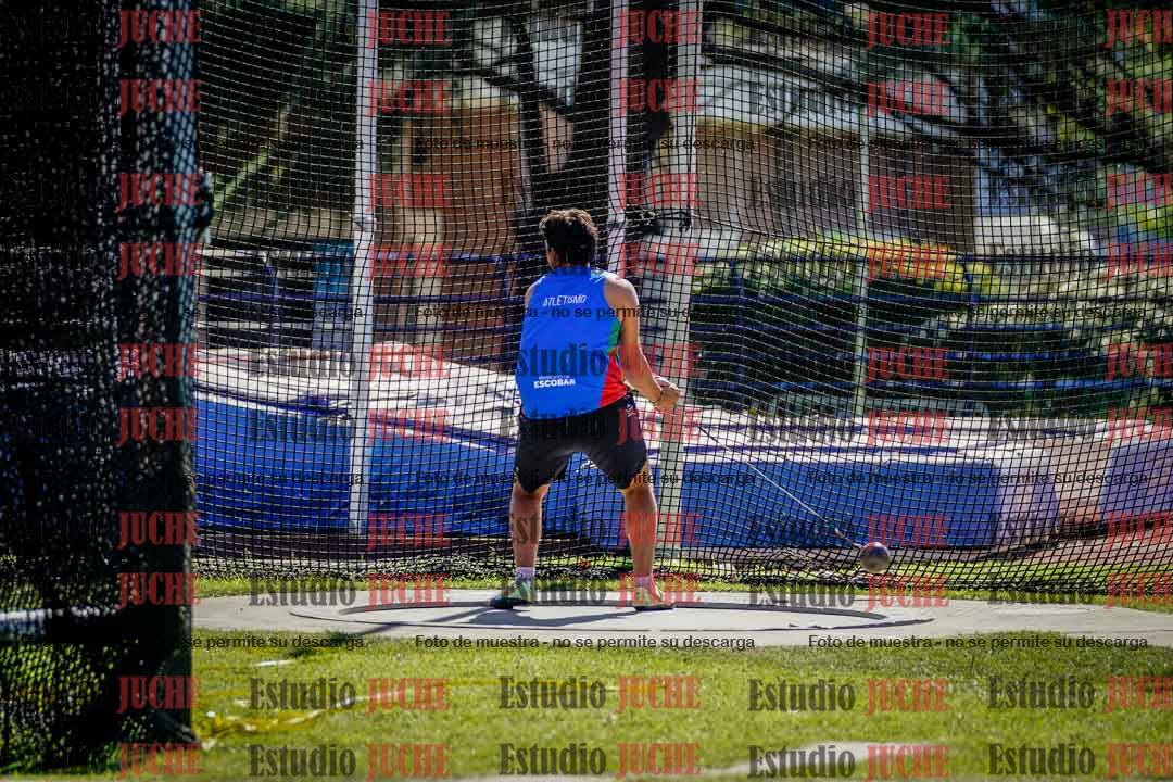 Fotos del lanzamiento de martillo de varones