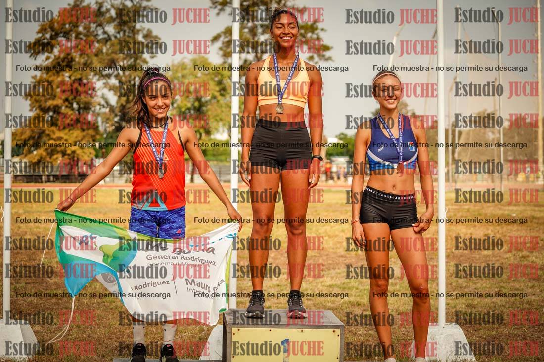 Fotos de algunos podios y extras del torneo