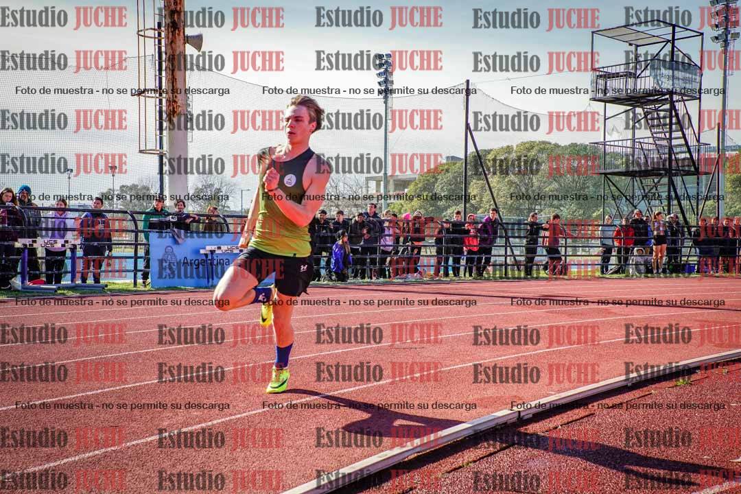 Fotos de los 200 m llanos de varones