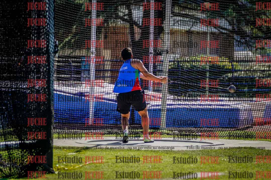 Fotos del lanzamiento de martillo de varones