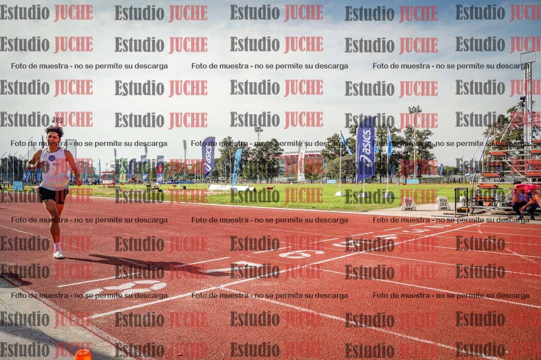 Fotos de los 400 m llanos de varones