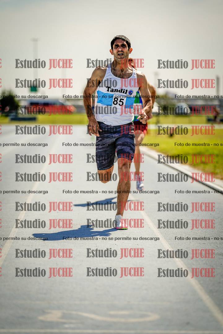 Fotos de los 800 m llanos de varones