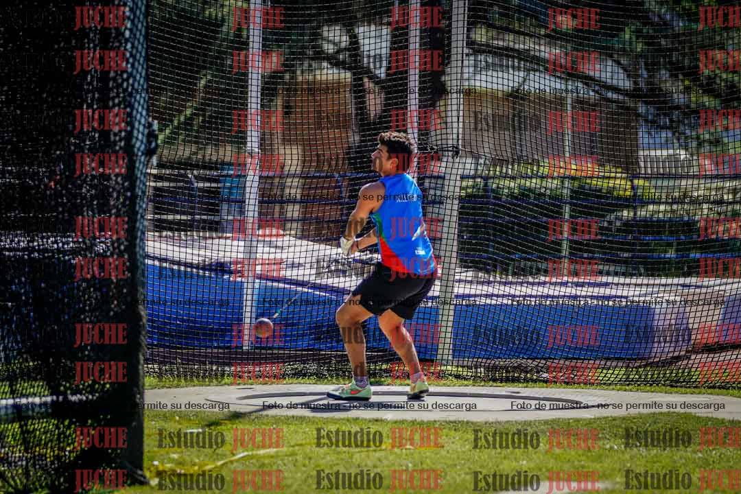 Fotos del lanzamiento de martillo de varones