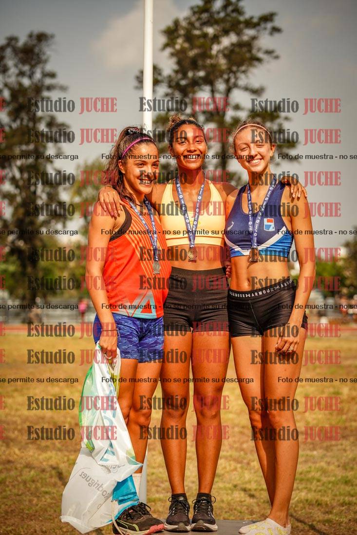 Fotos de algunos podios y extras del torneo