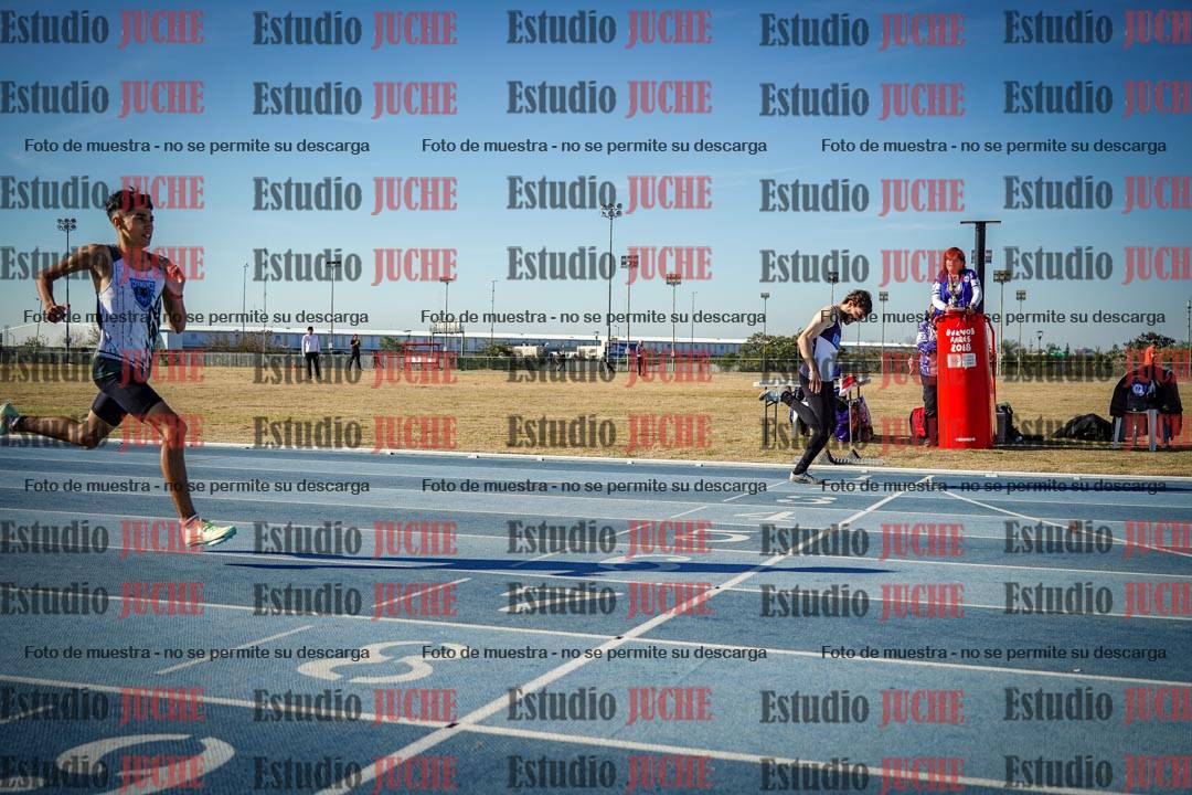 Fotos de los 400 m llanos de varones