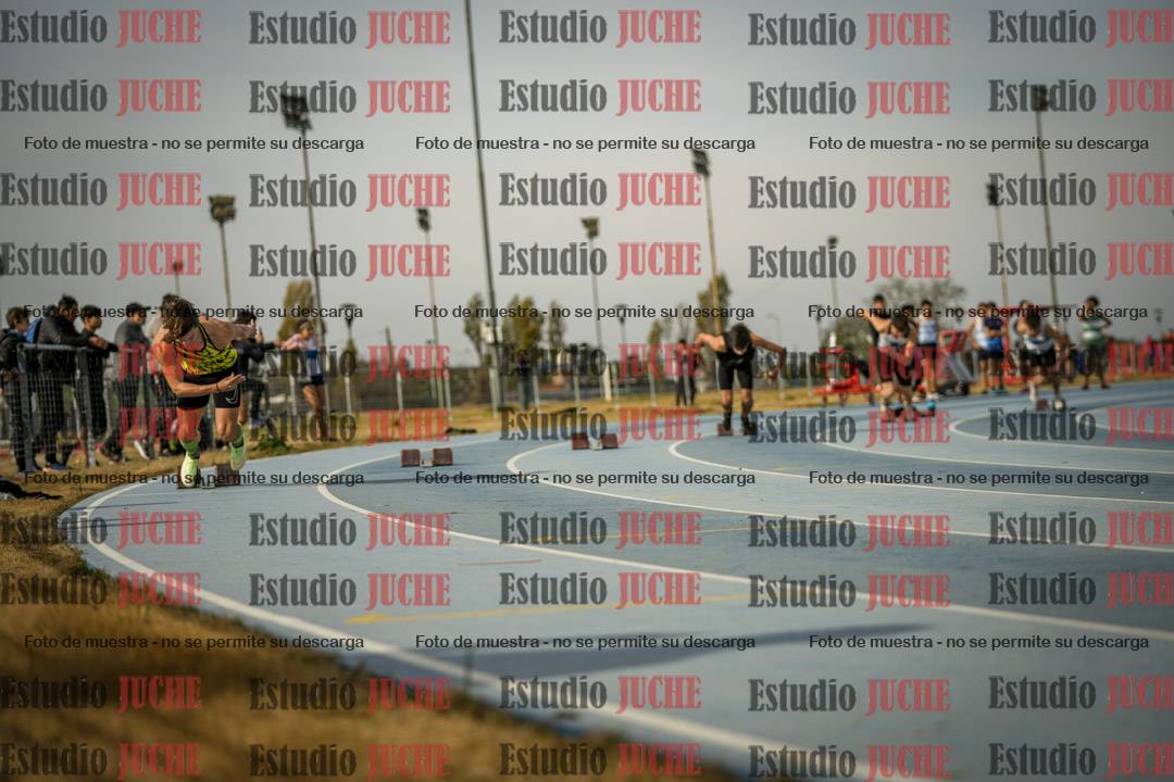 Fotos de los 200 m llanos de varones