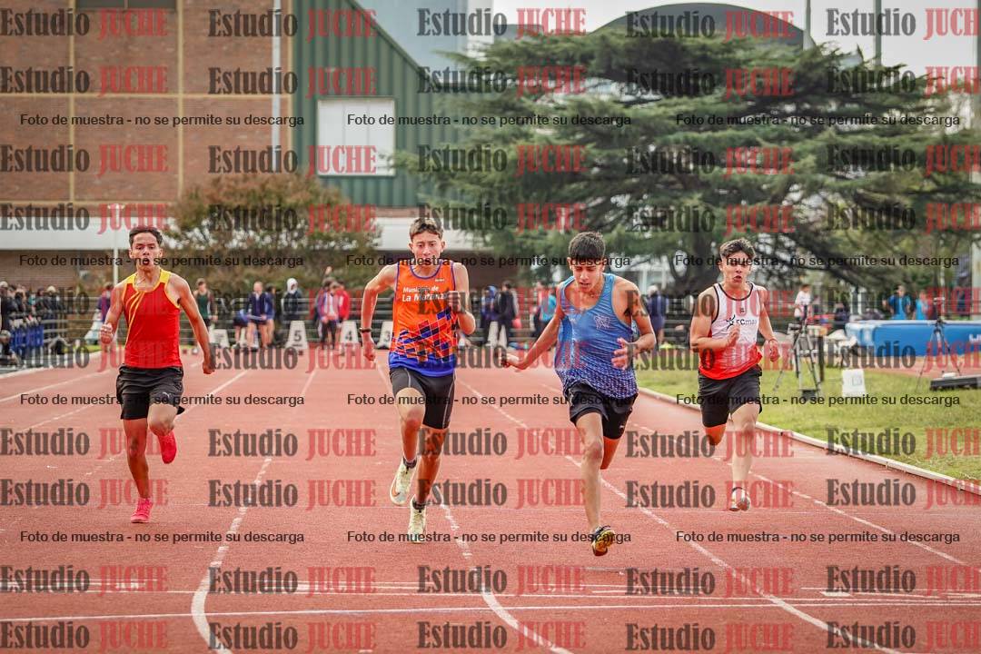 Fotos de los 100 m llanos de varones