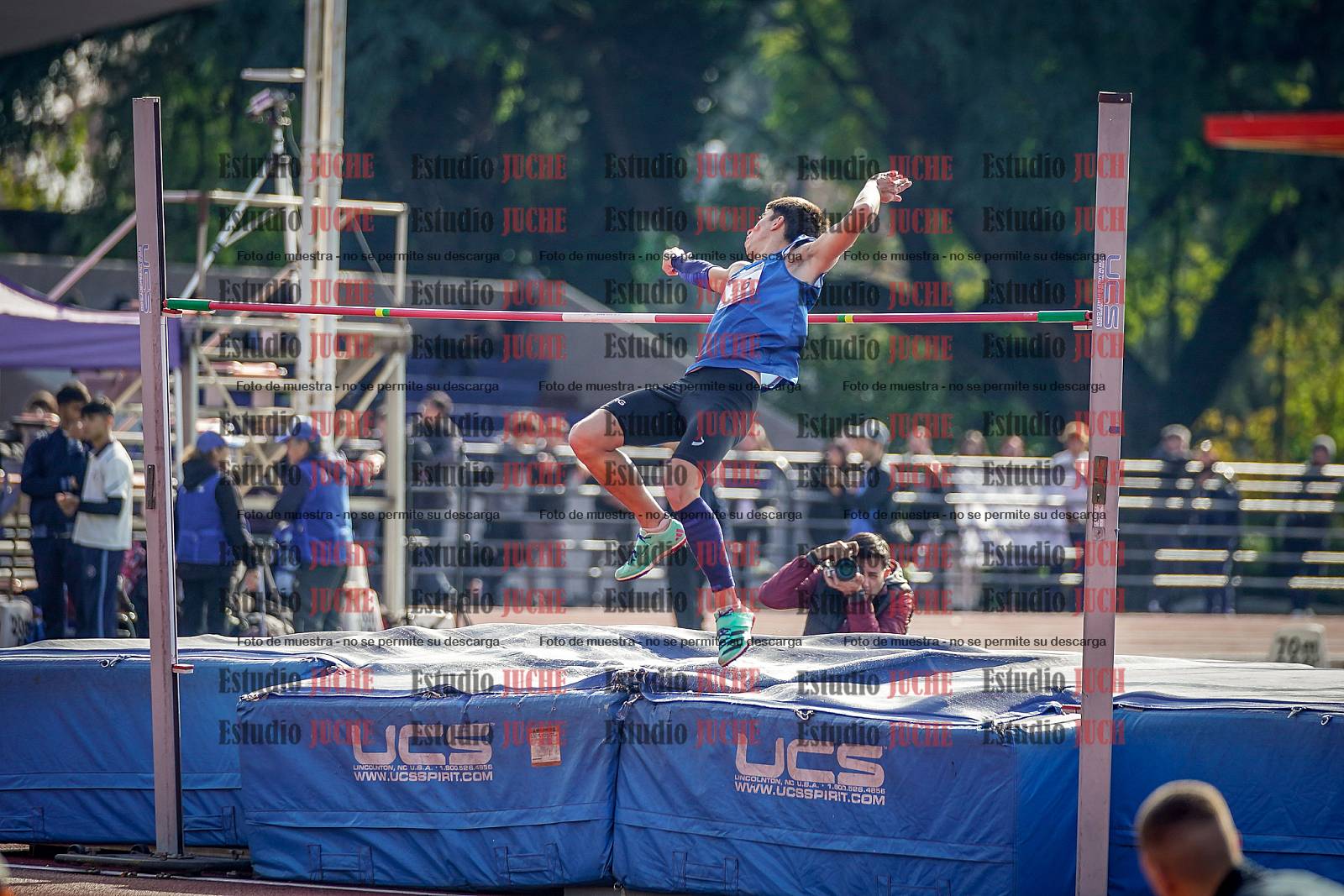 Fotos del salto en alto de varones