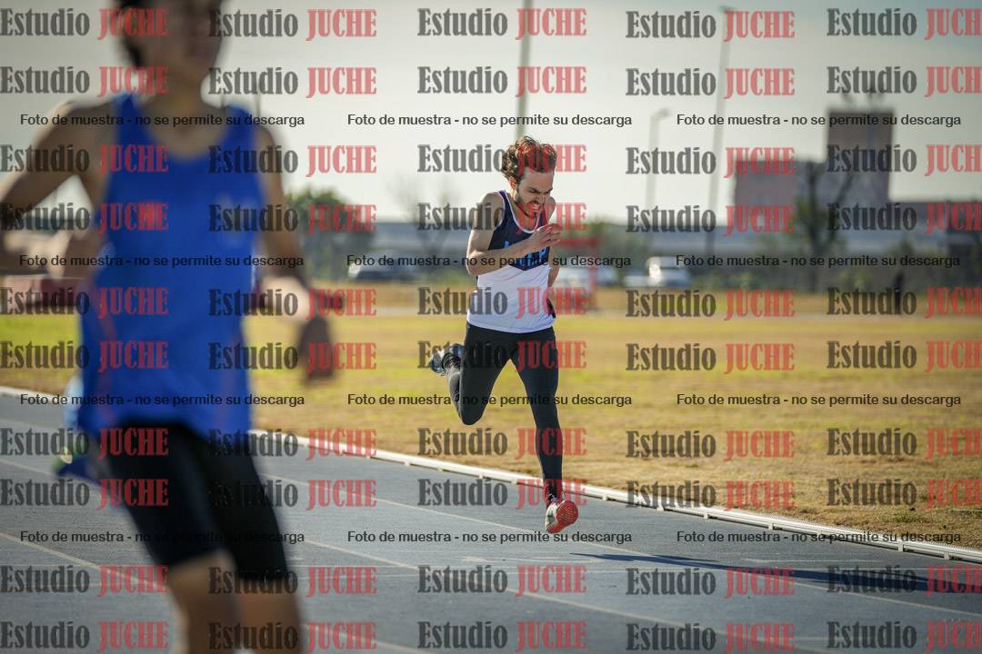 Fotos de los 400 m llanos de varones