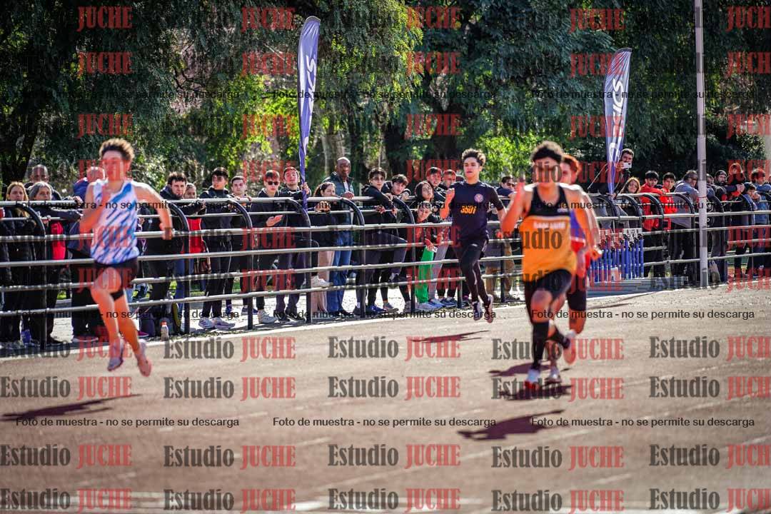 Fotos de los 200 m llanos de varones