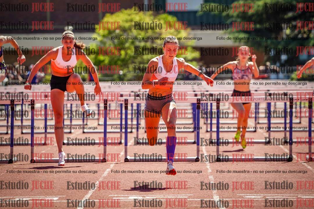 Fotos de los 100 m con vallas de mujeres