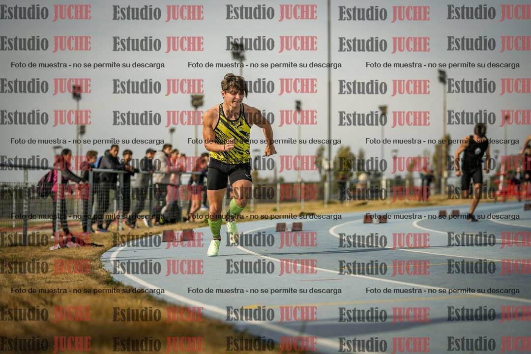 Fotos de los 200 m llanos de varones