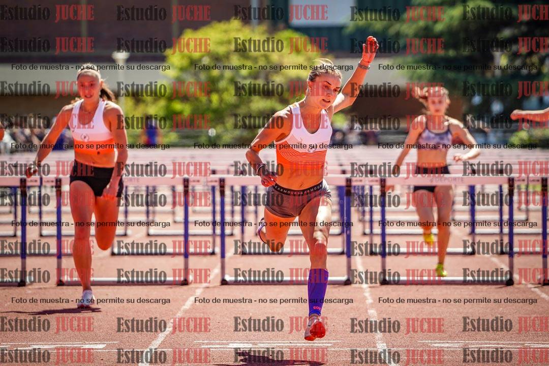 Fotos de los 100 m con vallas de mujeres