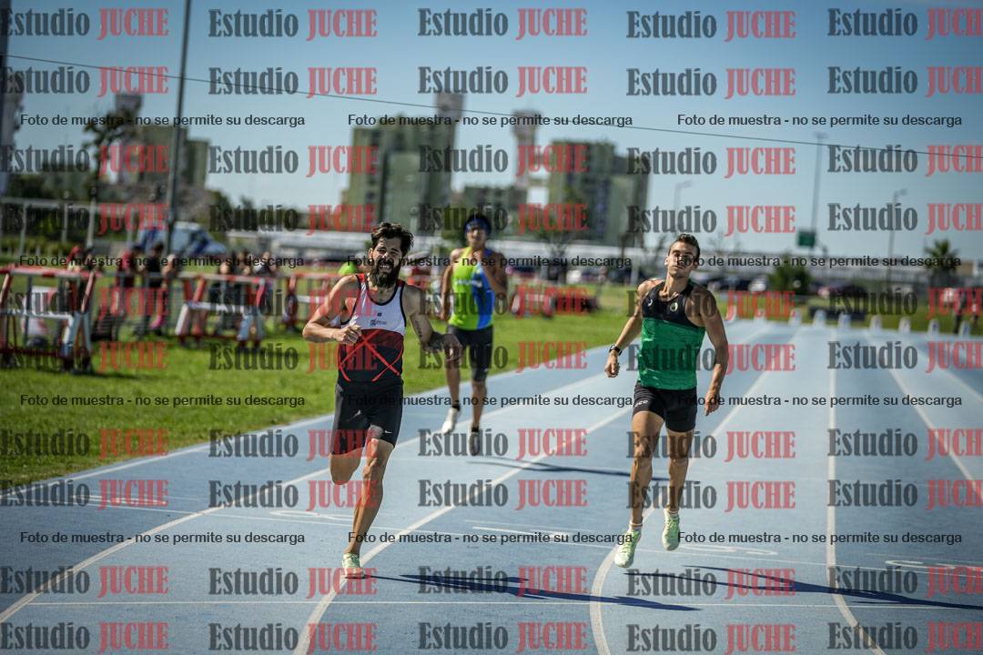 Fotos de los 400 m llanos de varones