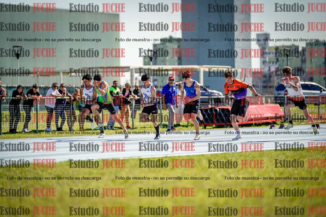 Fotos de los 100 m llanos de varones