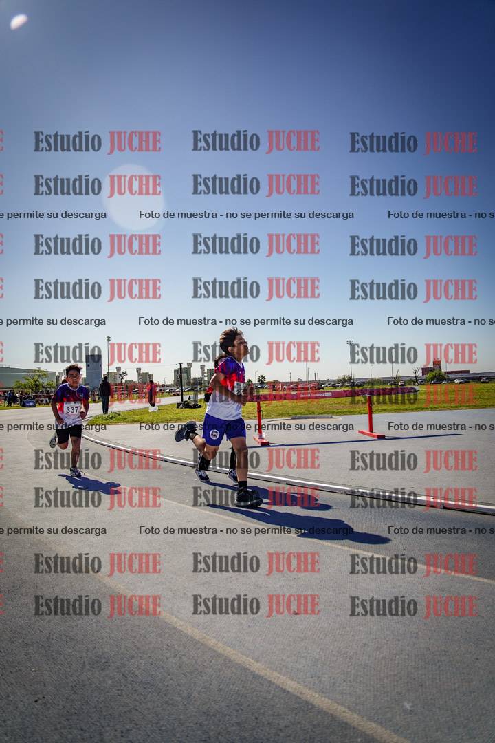 Fotos de los 1000 m llanos de varones