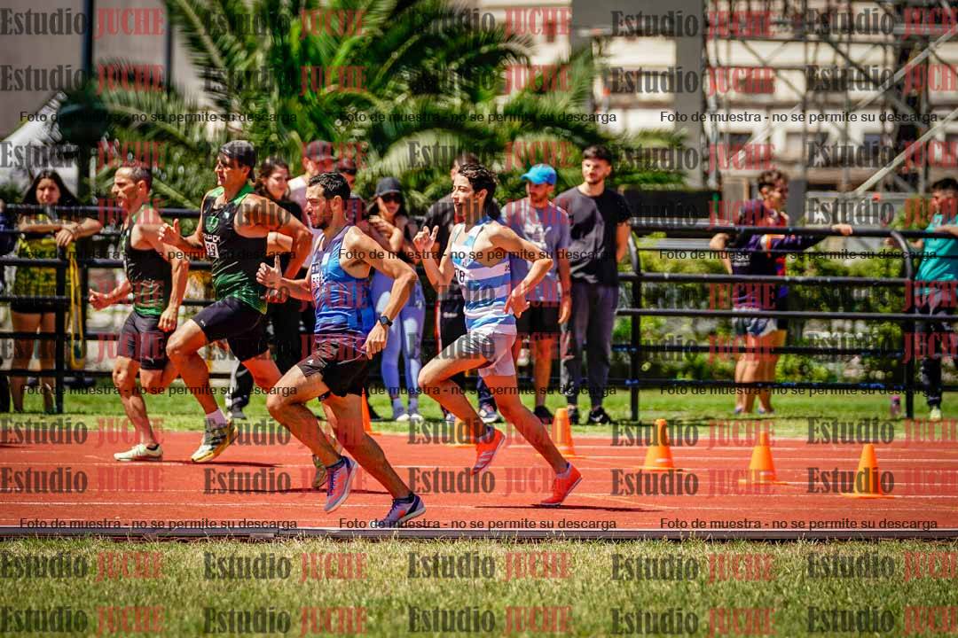 Fotos de los 800 m llanos de varones