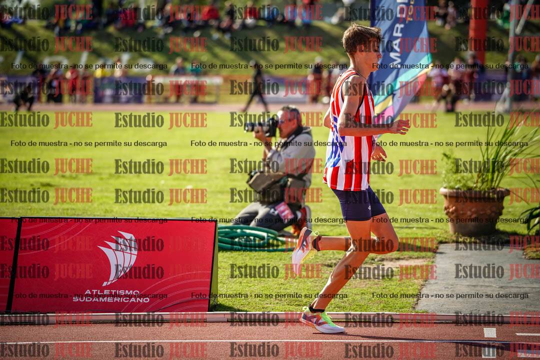 Fotos de los 1500 m llanos de varones