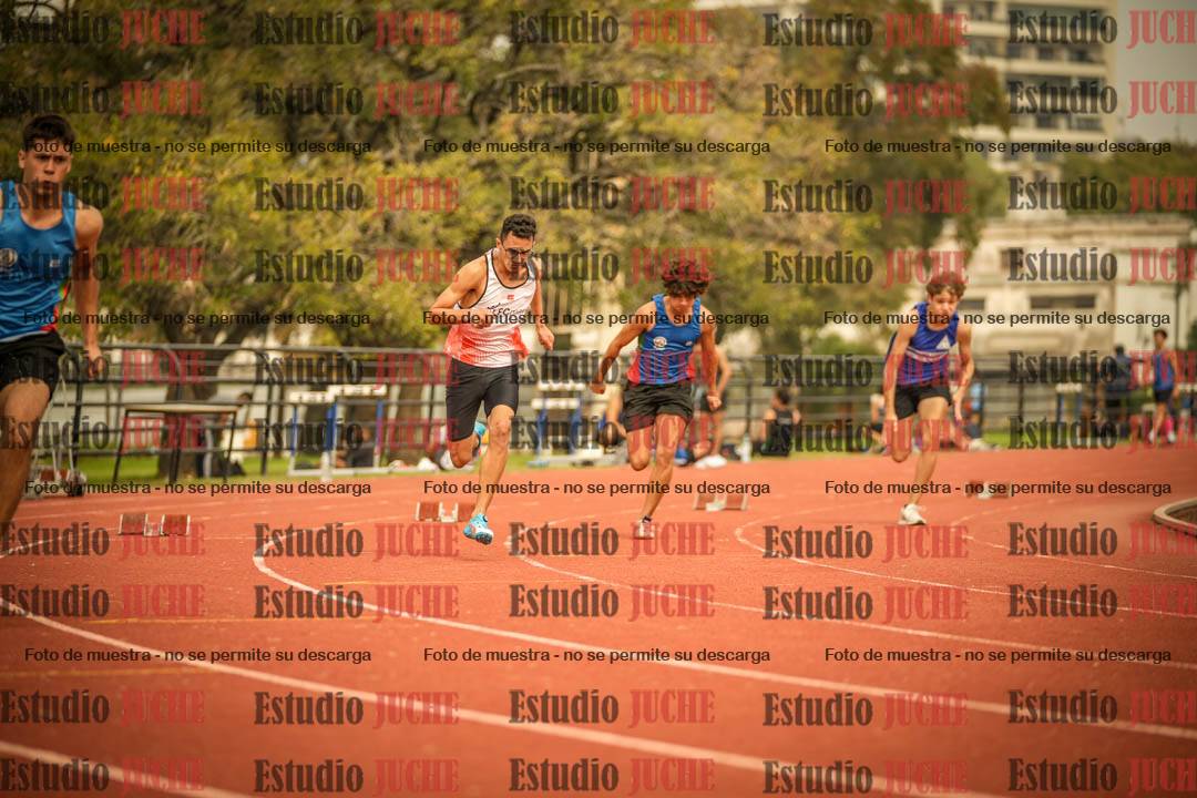 Fotos de los 200 m llanos de varones