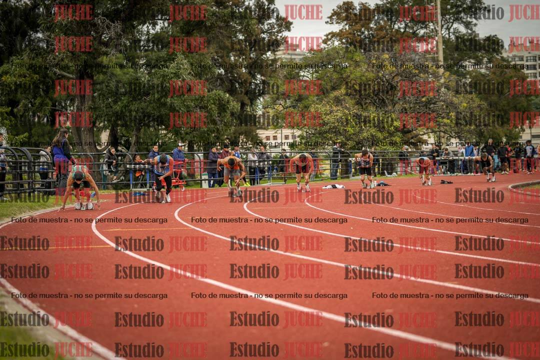 Fotos de los 200 m llanos de varones