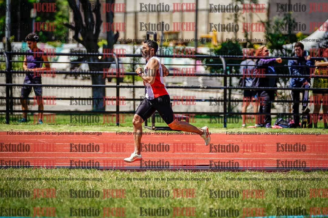 Fotos de los 800 m llanos de varones