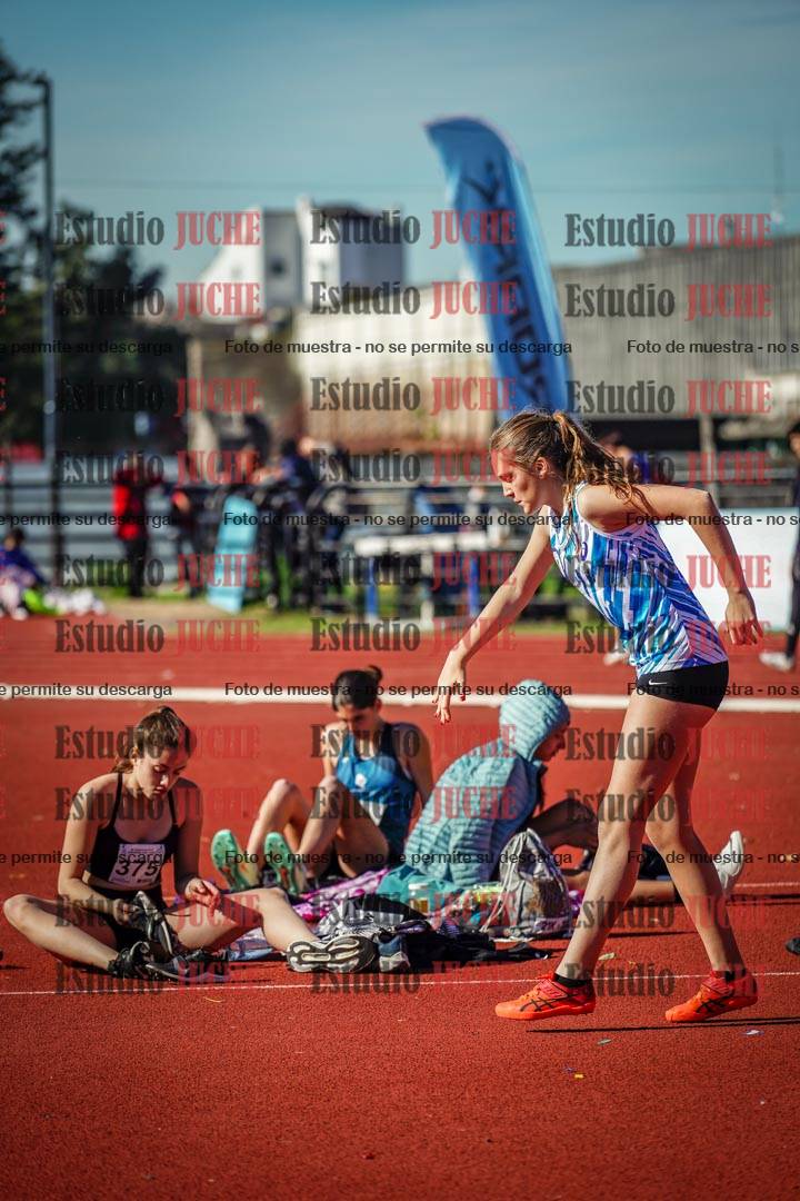 Fotos del salto en alto de mujeres